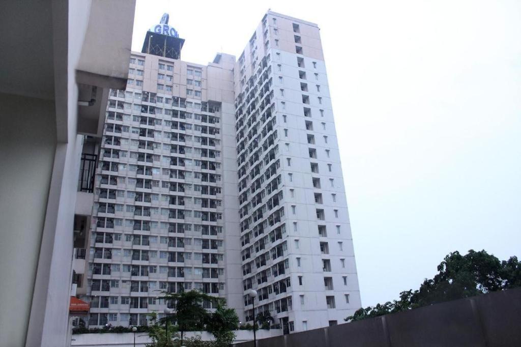 Oyo 266 Margonda Residence 5 Depok Luaran gambar