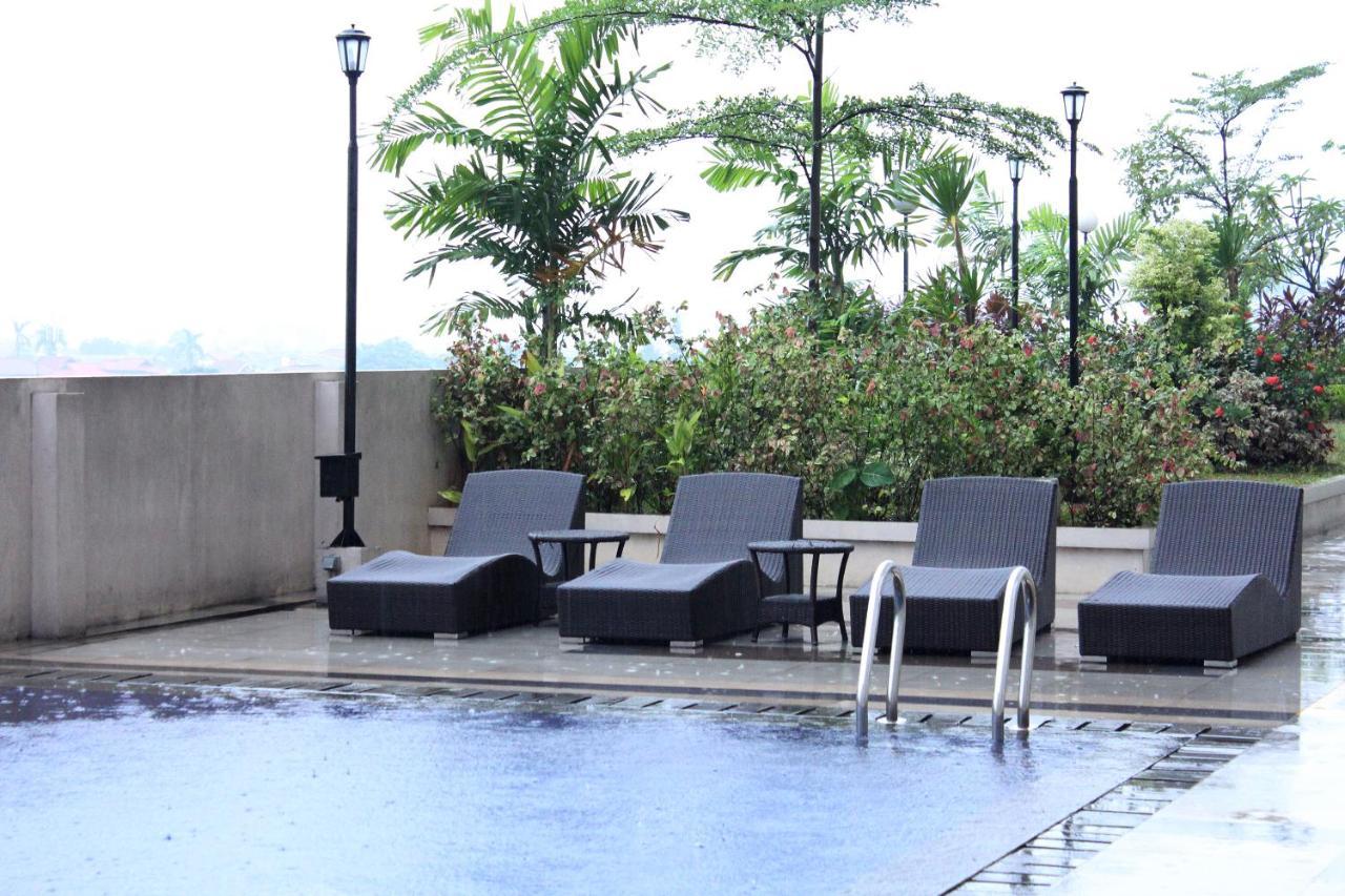 Oyo 266 Margonda Residence 5 Depok Luaran gambar